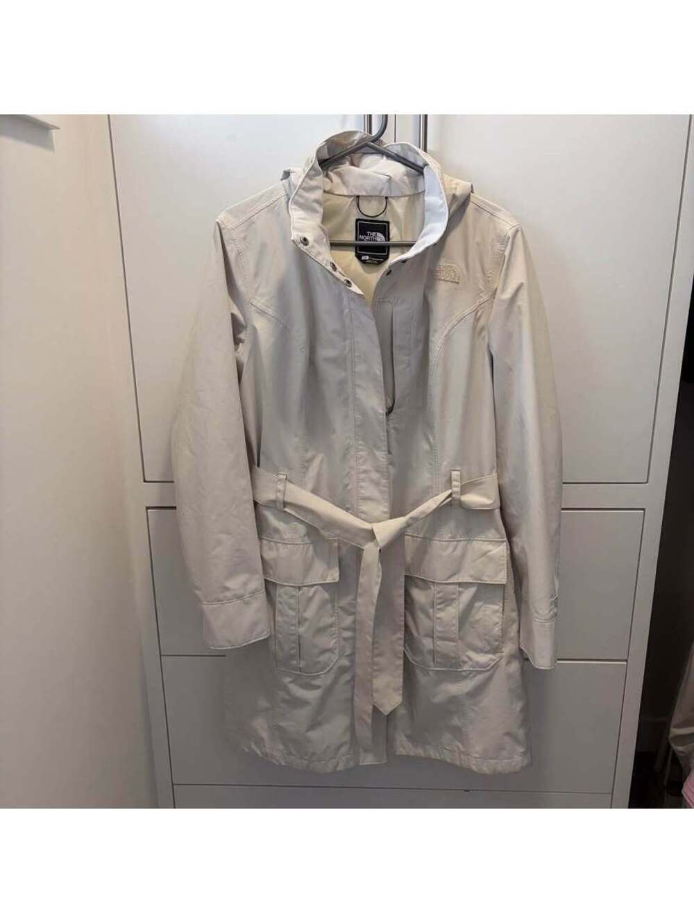 Womens Large The North Face HyVent Trench Coat in Cream